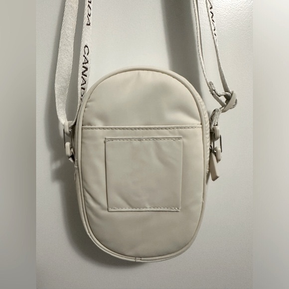 Lululemon Future Legacy Crossbody - Picture 2 of 8